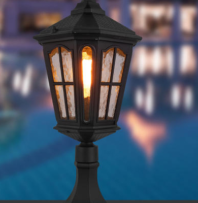 察布查尔柱头灯