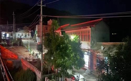 察布查尔太阳能路灯防雷接地做法详解