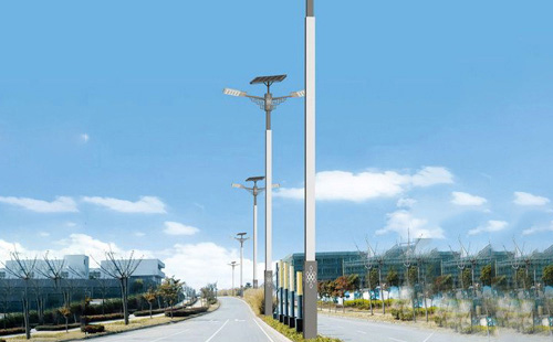 充放电检测实战：察布查尔太阳能路灯运维笔记——零成本判断电池健康与光伏效能