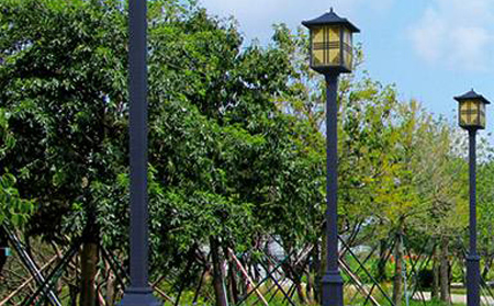 太阳能察布查尔庭院灯价格为何差三倍？关键看这几点